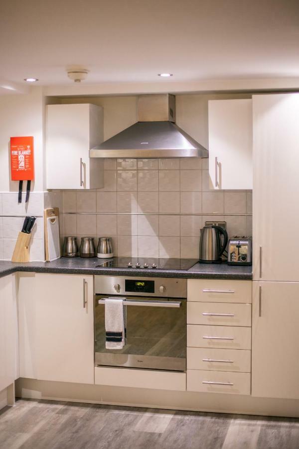 New York Loft Style Serviced Apartment In Liverpool City Centre ภายนอก รูปภาพ